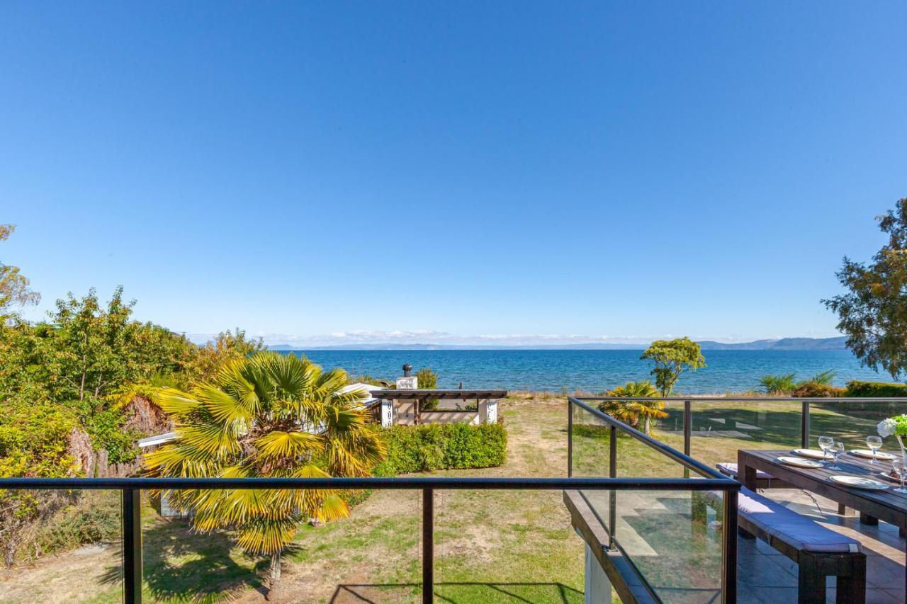 Lakefront Villa - Waitahanui Holiday Home Экстерьер фото